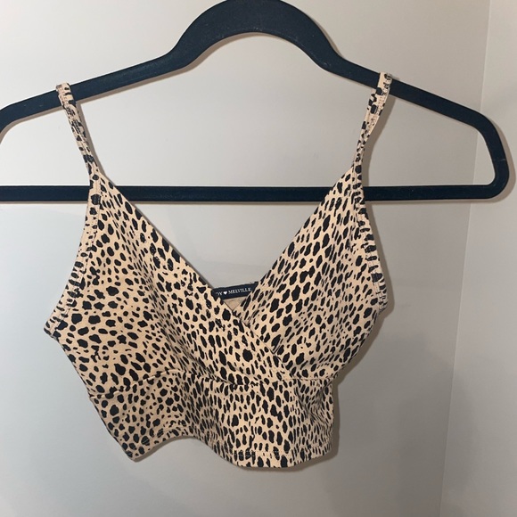 Brandy Melville Cheetah Crop Top - Picture 2 of 5